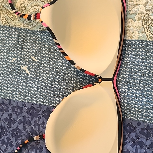 Body by Victoria IPEX - Picture 4 of 4